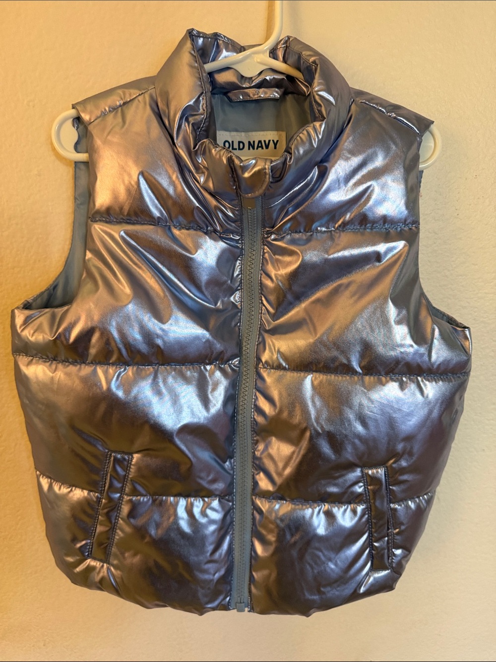 Old Navy Girls' Shimmery Metallic Gray Puffer Vest - Gray/Blue